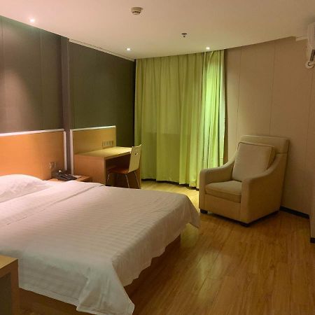7Days Inn Yunfu Luoding Central Exterior photo