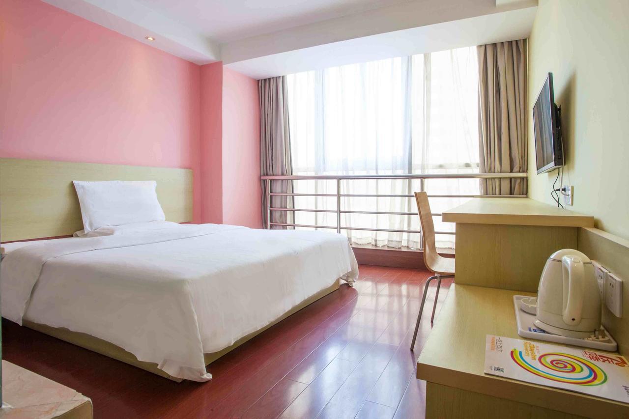7Days Inn Yunfu Luoding Central Exterior photo