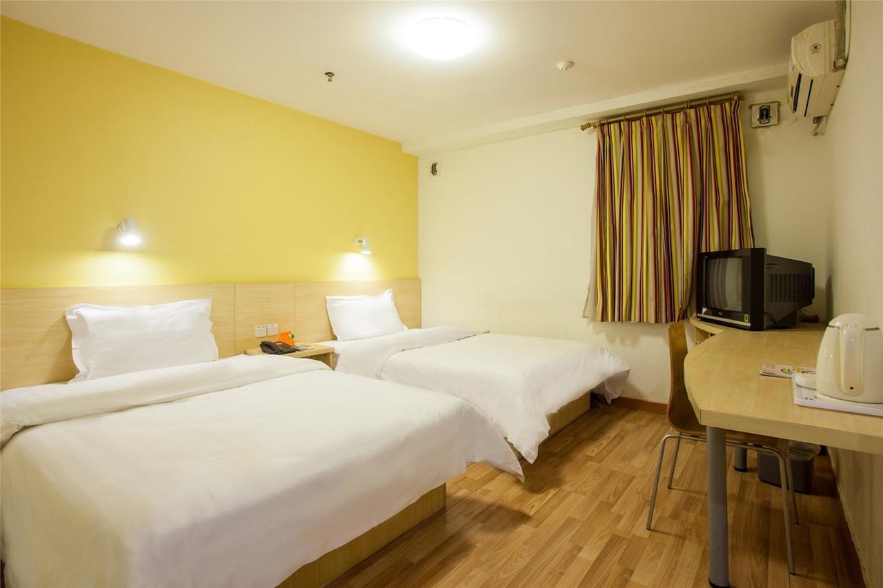 7Days Inn Yunfu Luoding Central Exterior photo