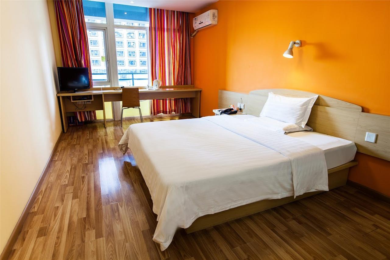 7Days Inn Yunfu Luoding Central Exterior photo