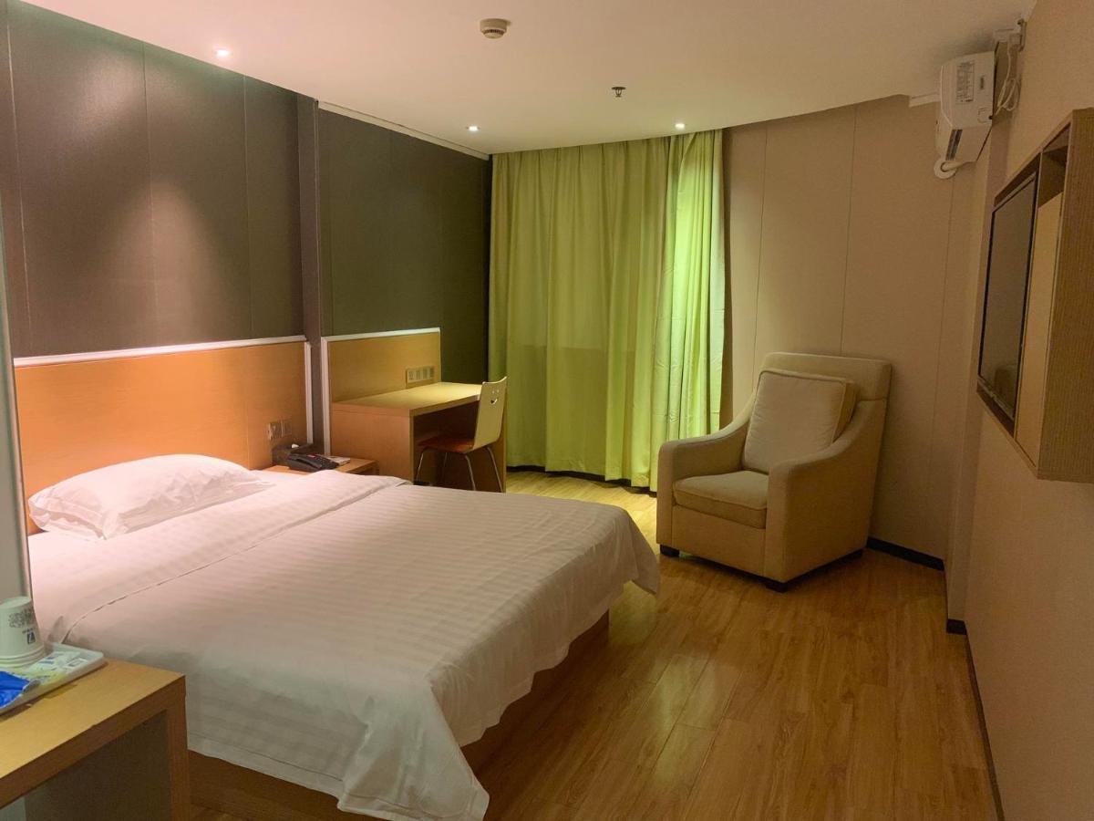 7Days Inn Yunfu Luoding Central Exterior photo