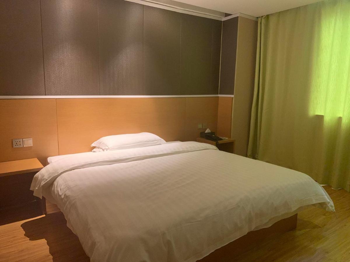 7Days Inn Yunfu Luoding Central Exterior photo