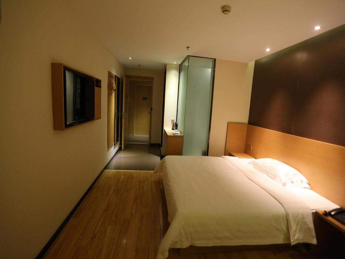 7Days Inn Yunfu Luoding Central Exterior photo